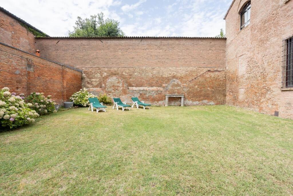 Palazzo Sabbioni Appartamento Lusso Due Camere Soggiorno Cucina Ferrara Dış mekan fotoğraf